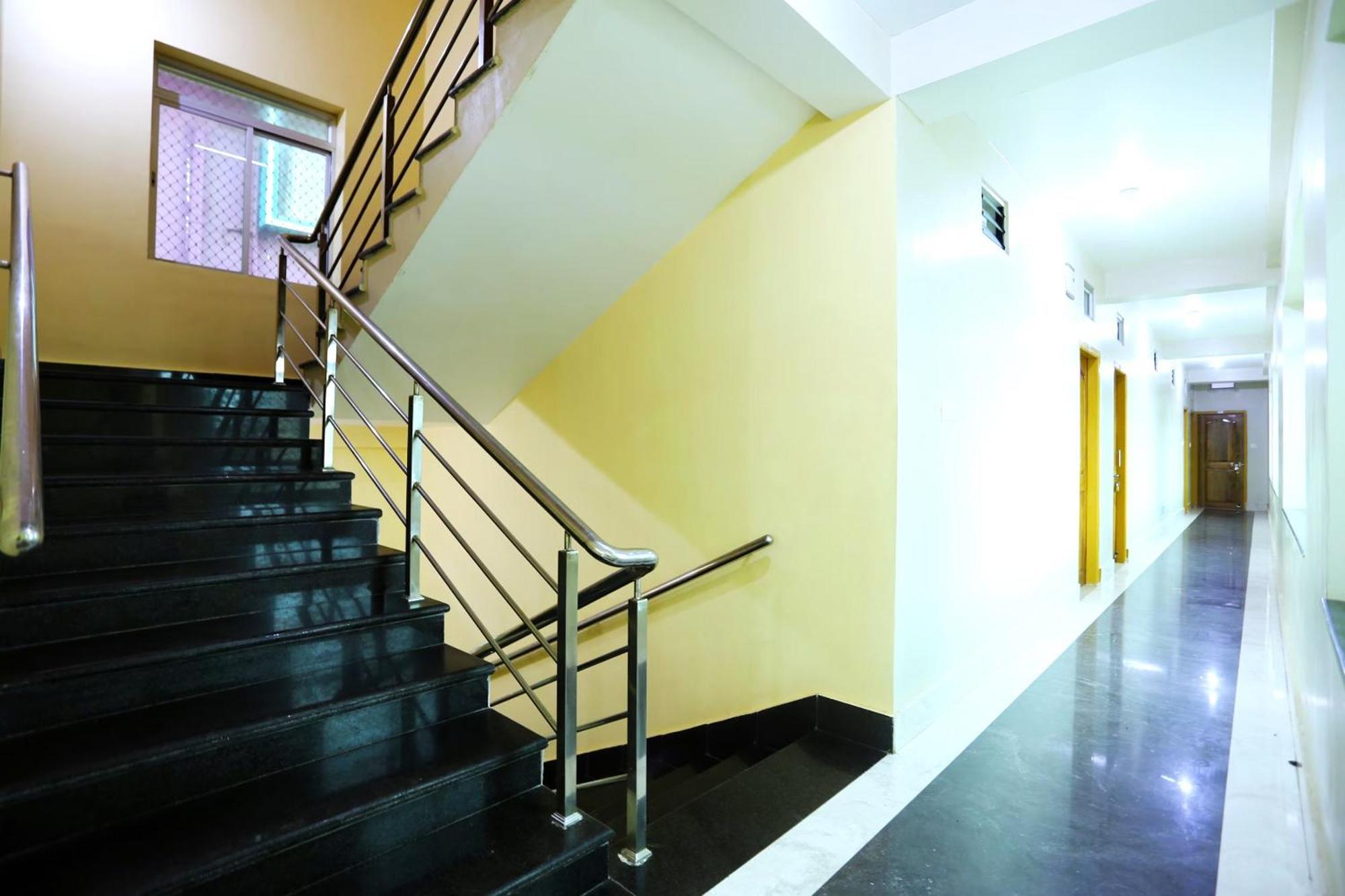 Goroomgo Krishna Residency Puri Near Sea Beach - Spacious Room With Excellent Service Awarded - Best Seller Екстериор снимка