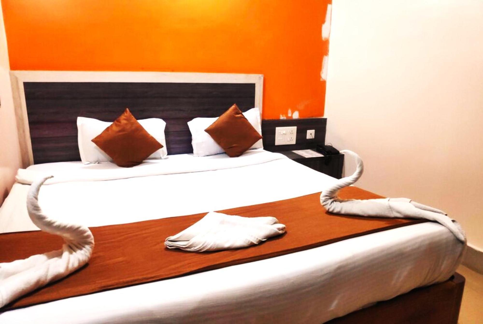 Goroomgo Krishna Residency Puri Near Sea Beach - Spacious Room With Excellent Service Awarded - Best Seller Екстериор снимка