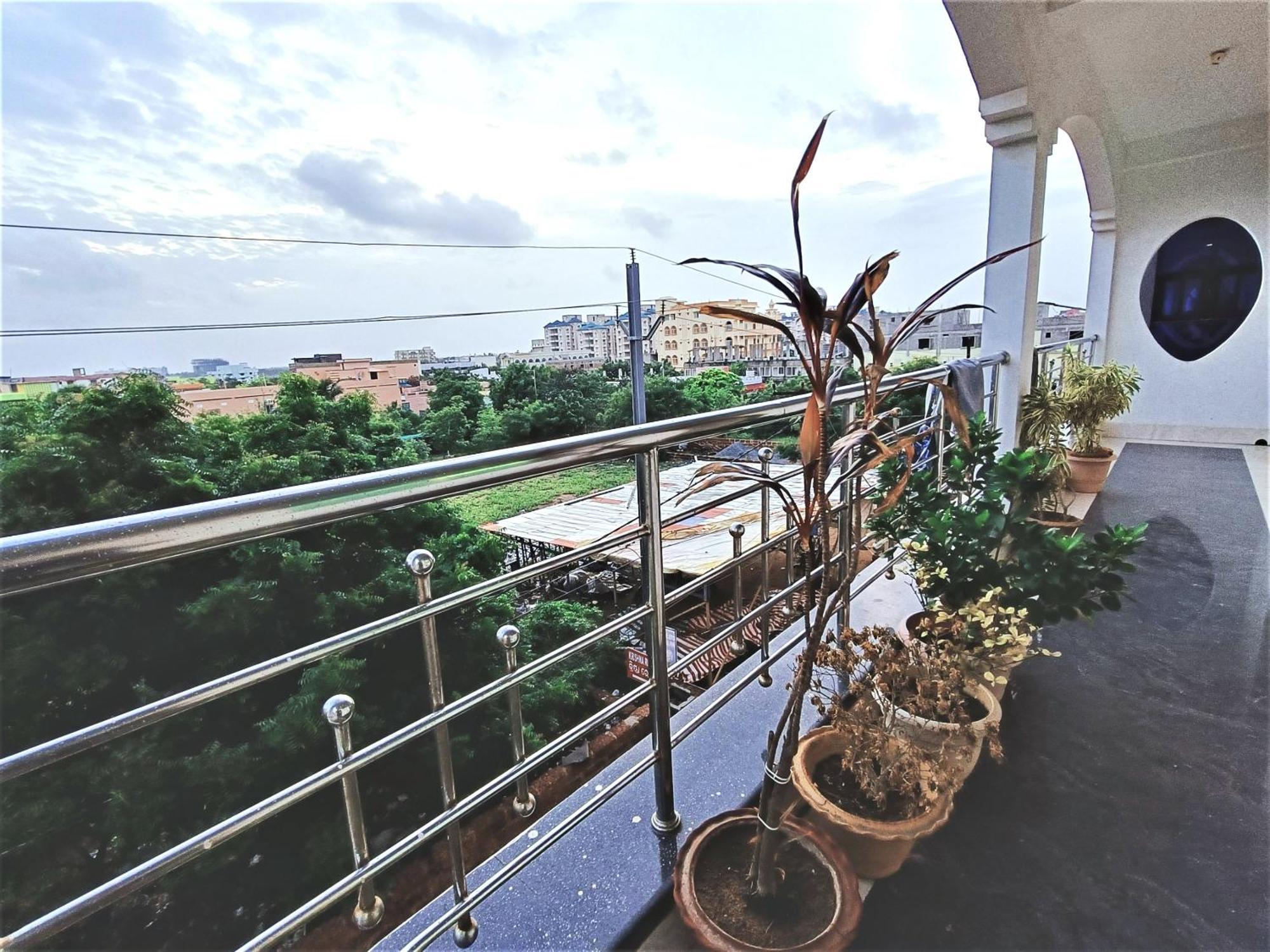 Goroomgo Krishna Residency Puri Near Sea Beach - Spacious Room With Excellent Service Awarded - Best Seller Екстериор снимка